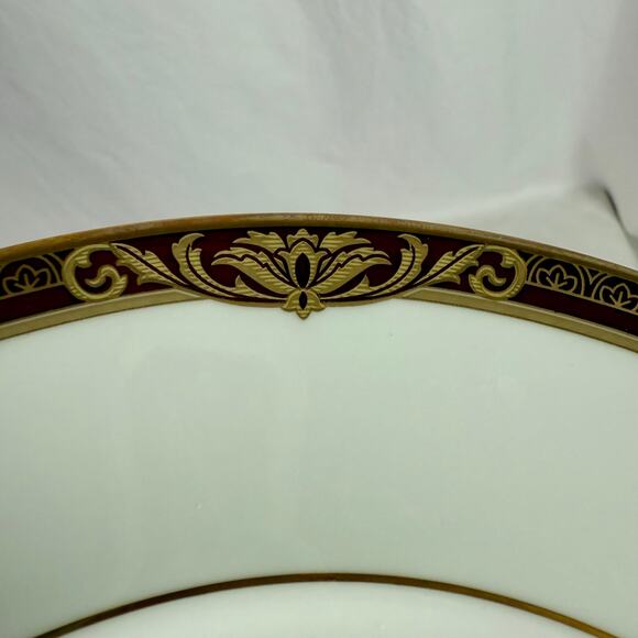 Royal Doulton NEW Tennyson H5249 Gold Trim 10 5/8" Dinner Plate Replacement - Picture 4 of 4